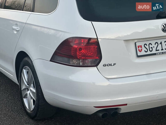 Белый Фольксваген Гольф, объемом двигателя 1.4 л и пробегом 213 тыс. км за 7799 $, фото 25 на Automoto.ua
