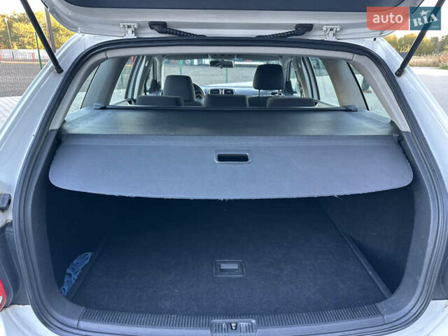 Белый Фольксваген Гольф, объемом двигателя 1.4 л и пробегом 187 тыс. км за 7450 $, фото 39 на Automoto.ua