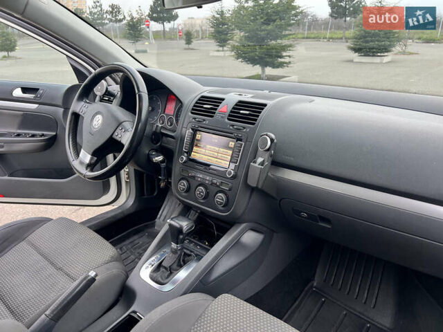 Белый Фольксваген Гольф, объемом двигателя 1.97 л и пробегом 352 тыс. км за 7590 $, фото 13 на Automoto.ua