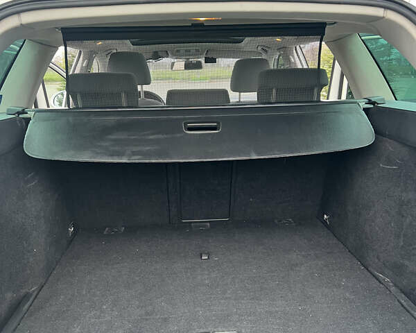 Белый Фольксваген Гольф, объемом двигателя 1.97 л и пробегом 352 тыс. км за 7590 $, фото 18 на Automoto.ua