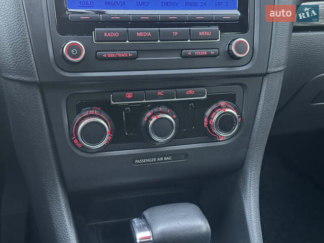 Белый Фольксваген Гольф, объемом двигателя 1.4 л и пробегом 213 тыс. км за 7799 $, фото 49 на Automoto.ua