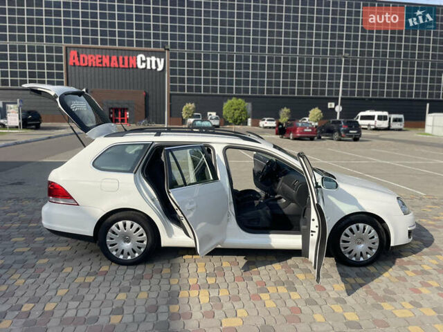 Белый Фольксваген Гольф, объемом двигателя 1.4 л и пробегом 199 тыс. км за 6500 $, фото 20 на Automoto.ua