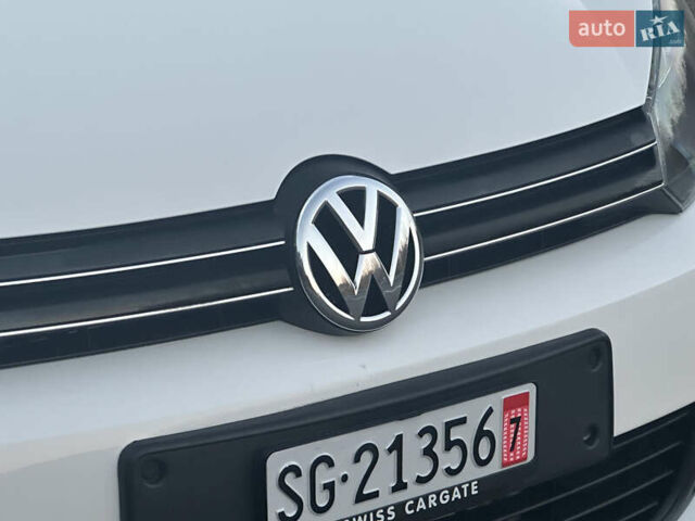 Белый Фольксваген Гольф, объемом двигателя 1.4 л и пробегом 213 тыс. км за 7799 $, фото 17 на Automoto.ua