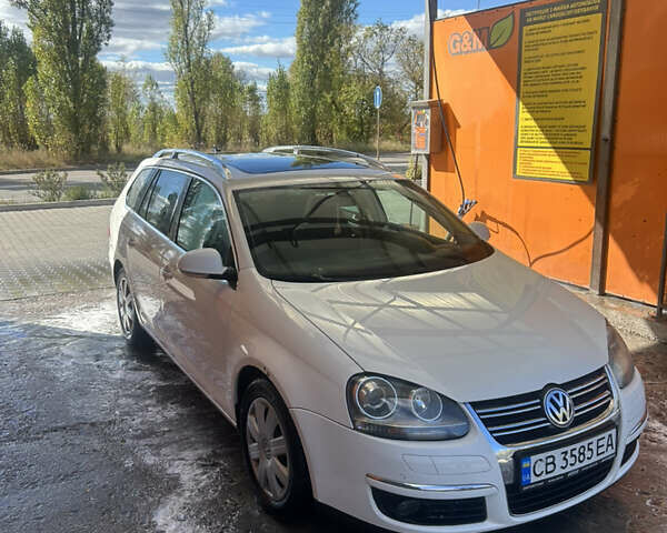 Белый Фольксваген Гольф, объемом двигателя 1.39 л и пробегом 213 тыс. км за 6500 $, фото 1 на Automoto.ua