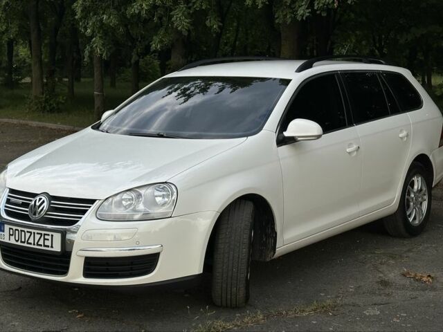 Білий Фольксваген Гольф, об'ємом двигуна 1.9 л та пробігом 315 тис. км за 6400 $, фото 1 на Automoto.ua