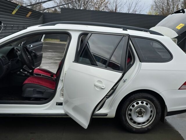 Белый Фольксваген Гольф, объемом двигателя 1.9 л и пробегом 143 тыс. км за 5500 $, фото 7 на Automoto.ua