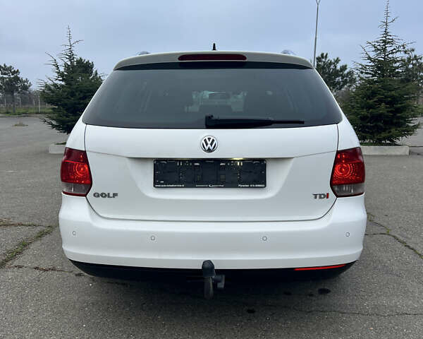 Белый Фольксваген Гольф, объемом двигателя 1.97 л и пробегом 352 тыс. км за 7590 $, фото 21 на Automoto.ua