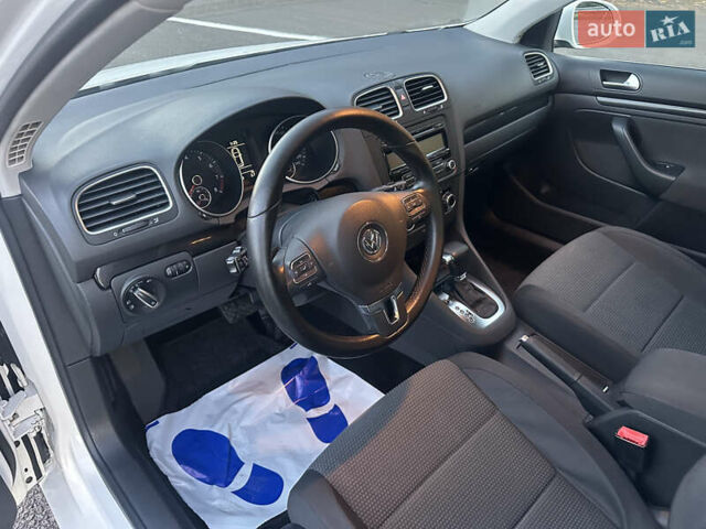 Белый Фольксваген Гольф, объемом двигателя 1.4 л и пробегом 213 тыс. км за 7799 $, фото 32 на Automoto.ua