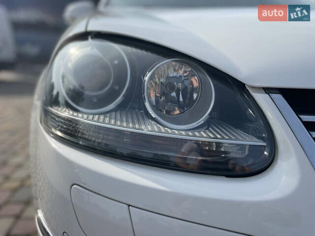 Белый Фольксваген Гольф, объемом двигателя 1.4 л и пробегом 199 тыс. км за 6500 $, фото 62 на Automoto.ua