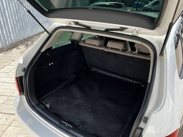 Білий Фольксваген Гольф, об'ємом двигуна 1.6 л та пробігом 225 тис. км за 6999 $, фото 13 на Automoto.ua