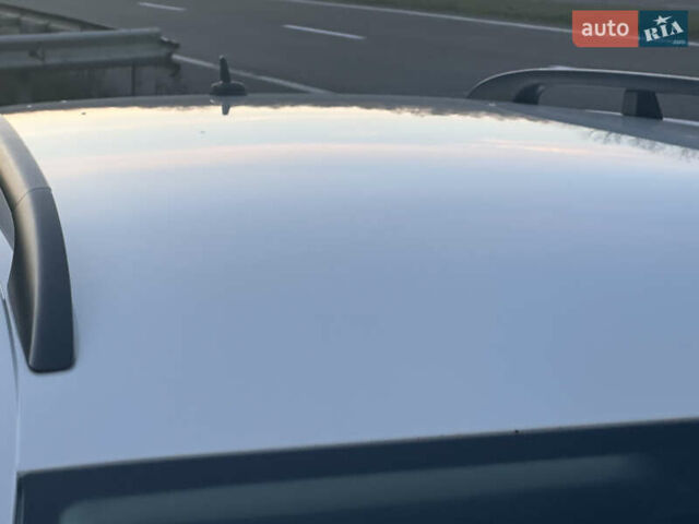 Белый Фольксваген Гольф, объемом двигателя 1.4 л и пробегом 213 тыс. км за 7799 $, фото 18 на Automoto.ua