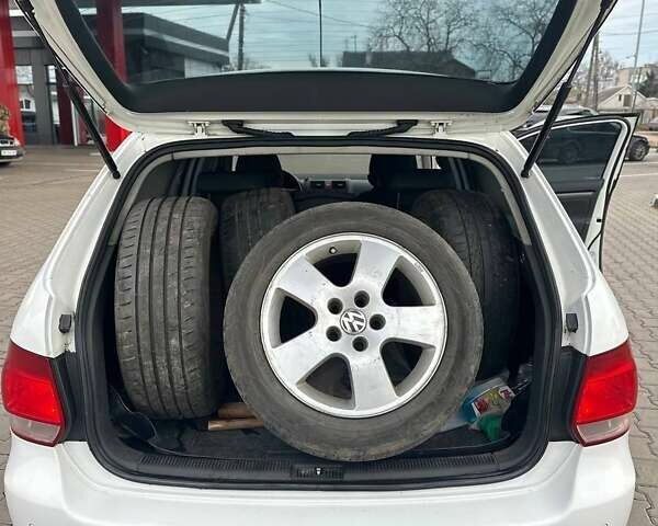 Белый Фольксваген Гольф, объемом двигателя 1.9 л и пробегом 143 тыс. км за 6050 $, фото 36 на Automoto.ua