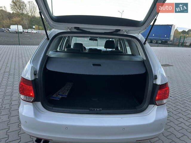 Белый Фольксваген Гольф, объемом двигателя 1.4 л и пробегом 187 тыс. км за 7450 $, фото 13 на Automoto.ua