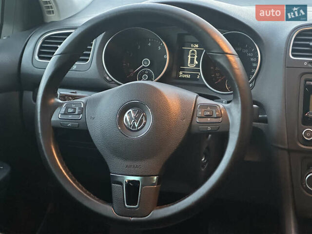 Белый Фольксваген Гольф, объемом двигателя 1.4 л и пробегом 213 тыс. км за 7799 $, фото 45 на Automoto.ua