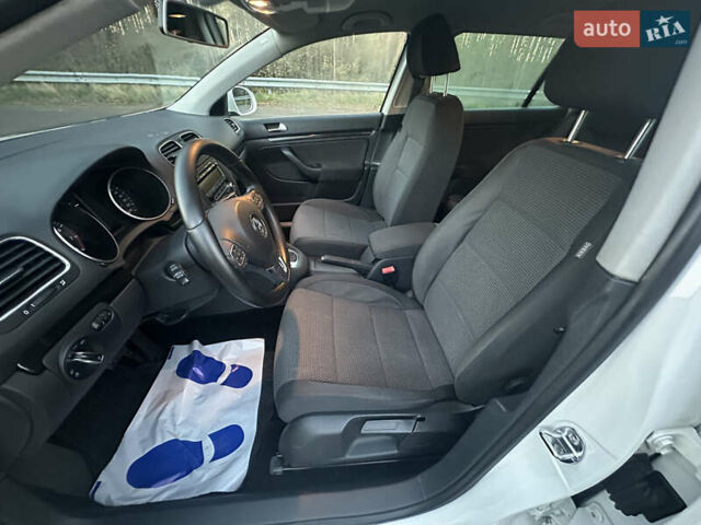 Белый Фольксваген Гольф, объемом двигателя 1.4 л и пробегом 213 тыс. км за 7799 $, фото 34 на Automoto.ua