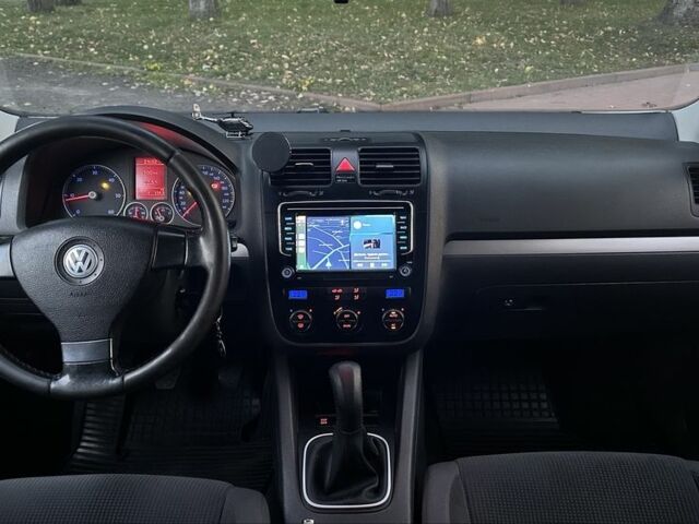 Білий Фольксваген Гольф, об'ємом двигуна 1.9 л та пробігом 315 тис. км за 6400 $, фото 6 на Automoto.ua