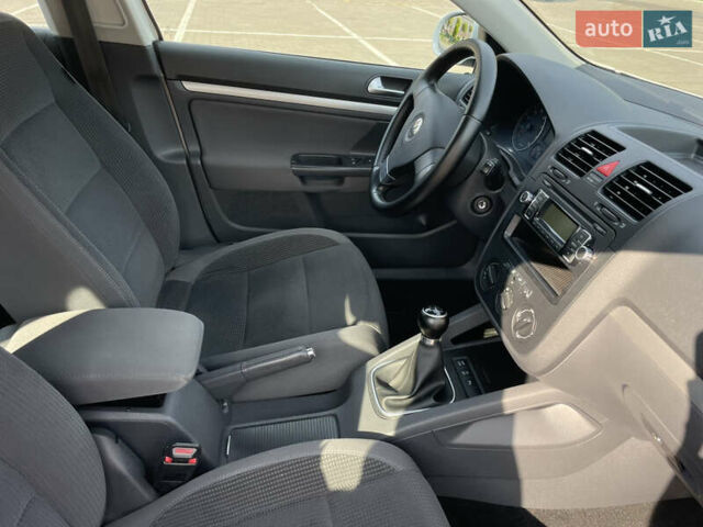 Белый Фольксваген Гольф, объемом двигателя 1.4 л и пробегом 199 тыс. км за 6500 $, фото 30 на Automoto.ua