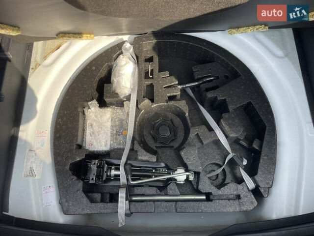 Белый Фольксваген Гольф, объемом двигателя 1.4 л и пробегом 199 тыс. км за 6500 $, фото 38 на Automoto.ua