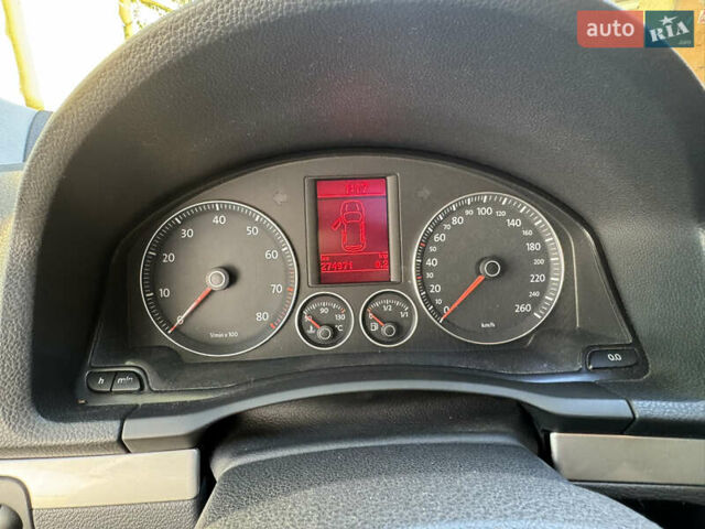 Белый Фольксваген Гольф, объемом двигателя 1.39 л и пробегом 276 тыс. км за 5200 $, фото 20 на Automoto.ua