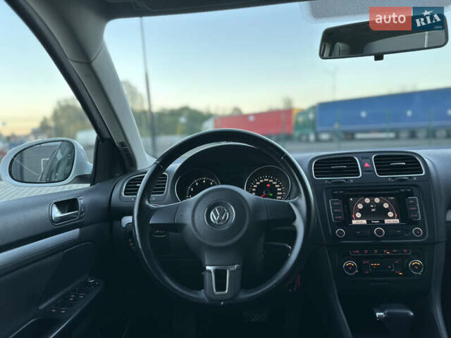 Белый Фольксваген Гольф, объемом двигателя 1.4 л и пробегом 187 тыс. км за 7450 $, фото 14 на Automoto.ua