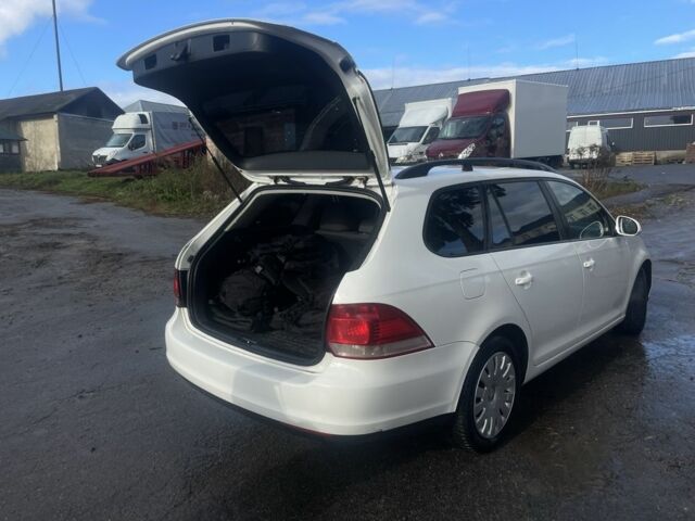 Білий Фольксваген Гольф, об'ємом двигуна 1.9 л та пробігом 207 тис. км за 6900 $, фото 6 на Automoto.ua