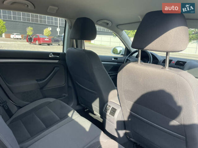 Білий Фольксваген Гольф, об'ємом двигуна 1.4 л та пробігом 199 тис. км за 5700 $, фото 33 на Automoto.ua