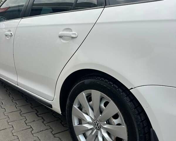 Белый Фольксваген Гольф, объемом двигателя 1.9 л и пробегом 143 тыс. км за 6050 $, фото 14 на Automoto.ua