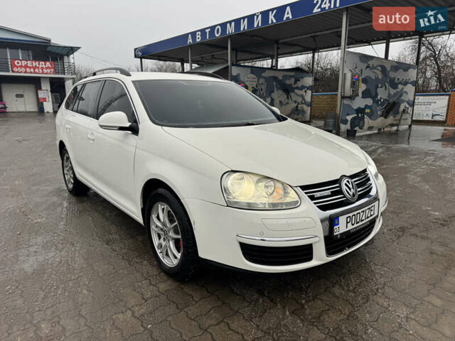 Белый Фольксваген Гольф, объемом двигателя 1.9 л и пробегом 315 тыс. км за 6050 $, фото 4 на Automoto.ua