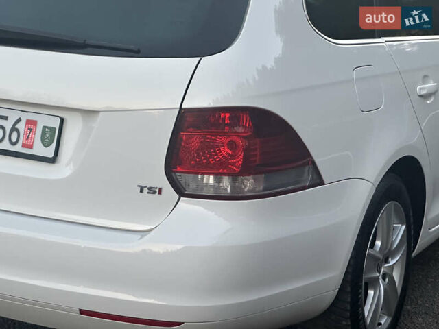 Белый Фольксваген Гольф, объемом двигателя 1.4 л и пробегом 213 тыс. км за 7799 $, фото 28 на Automoto.ua