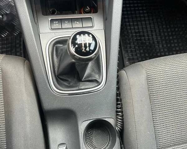 Белый Фольксваген Гольф, объемом двигателя 1.9 л и пробегом 143 тыс. км за 6050 $, фото 23 на Automoto.ua