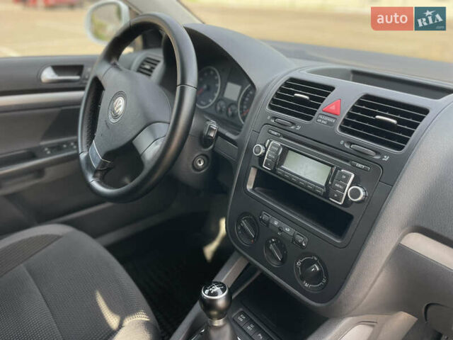 Білий Фольксваген Гольф, об'ємом двигуна 1.4 л та пробігом 199 тис. км за 5700 $, фото 24 на Automoto.ua