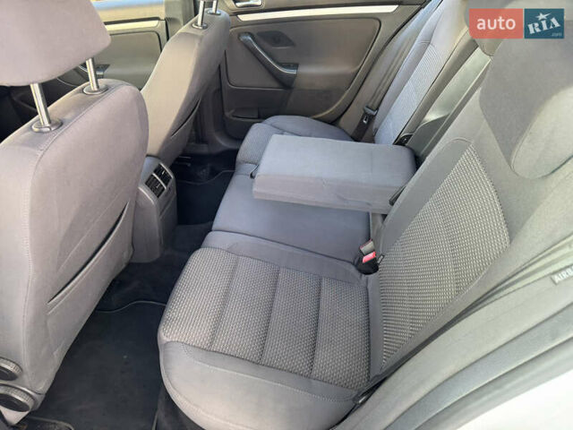 Белый Фольксваген Гольф, объемом двигателя 1.39 л и пробегом 276 тыс. км за 5200 $, фото 17 на Automoto.ua