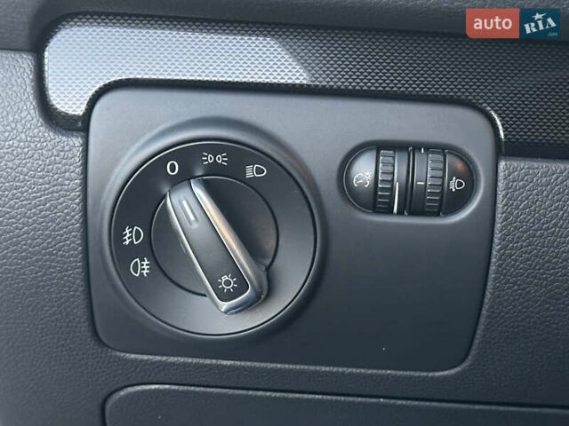 Белый Фольксваген Гольф, объемом двигателя 1.4 л и пробегом 213 тыс. км за 7799 $, фото 46 на Automoto.ua