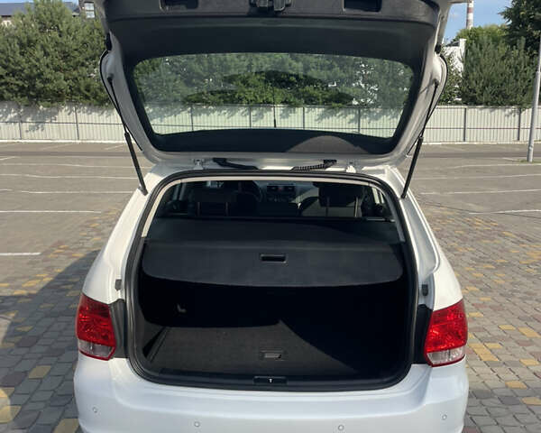 Белый Фольксваген Гольф, объемом двигателя 1.4 л и пробегом 199 тыс. км за 6500 $, фото 41 на Automoto.ua