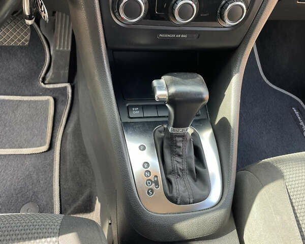 Білий Фольксваген Гольф, об'ємом двигуна 1.4 л та пробігом 297 тис. км за 6550 $, фото 9 на Automoto.ua