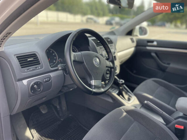 Белый Фольксваген Гольф, объемом двигателя 1.4 л и пробегом 199 тыс. км за 6500 $, фото 60 на Automoto.ua