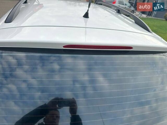 Белый Фольксваген Гольф, объемом двигателя 1.9 л и пробегом 143 тыс. км за 6050 $, фото 19 на Automoto.ua