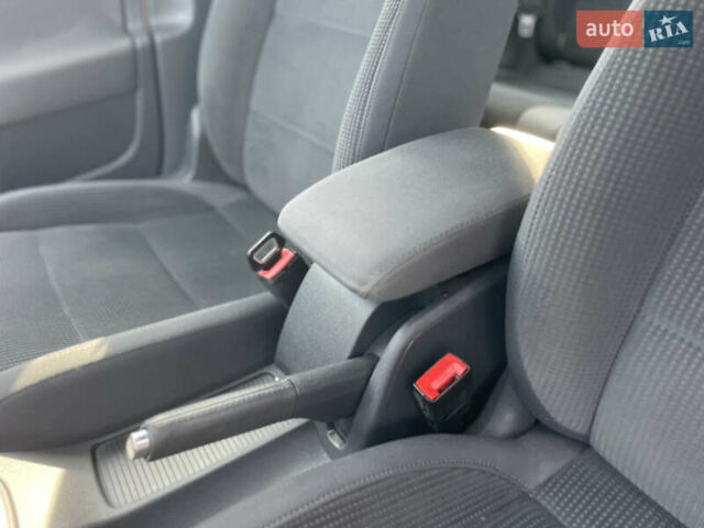 Білий Фольксваген Гольф, об'ємом двигуна 1.4 л та пробігом 199 тис. км за 5700 $, фото 54 на Automoto.ua