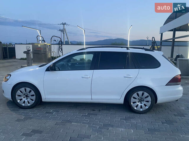 Белый Фольксваген Гольф, объемом двигателя 1.6 л и пробегом 300 тыс. км за 6100 $, фото 5 на Automoto.ua