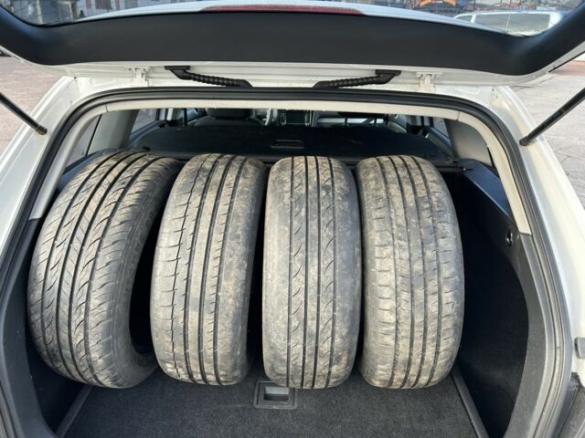 Білий Фольксваген Гольф, об'ємом двигуна 1.4 л та пробігом 215 тис. км за 6799 $, фото 5 на Automoto.ua