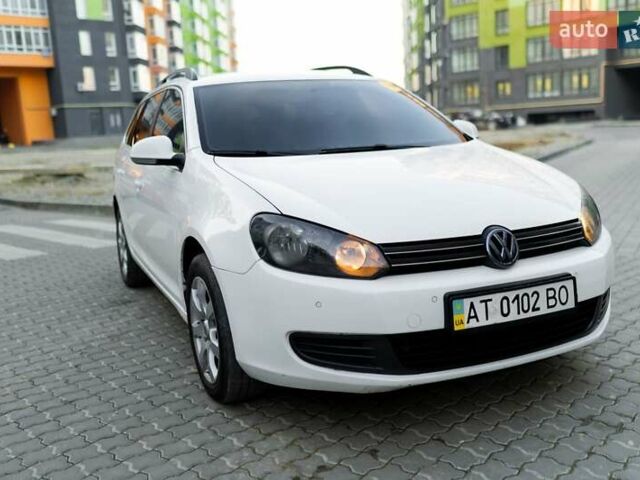 Белый Фольксваген Гольф, объемом двигателя 1.6 л и пробегом 268 тыс. км за 6300 $, фото 1 на Automoto.ua