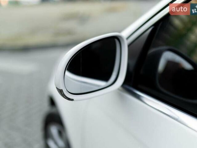 Белый Фольксваген Гольф, объемом двигателя 1.6 л и пробегом 268 тыс. км за 6300 $, фото 24 на Automoto.ua