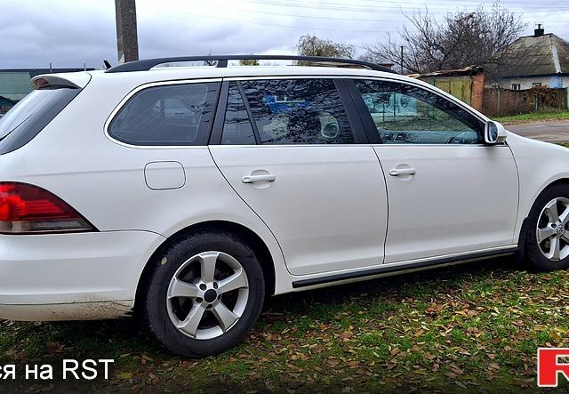 Белый Фольксваген Гольф, объемом двигателя 1.6 л и пробегом 256 тыс. км за 7550 $, фото 9 на Automoto.ua