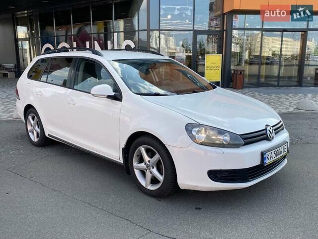 Белый Фольксваген Гольф, объемом двигателя 1.6 л и пробегом 289 тыс. км за 6350 $, фото 1 на Automoto.ua
