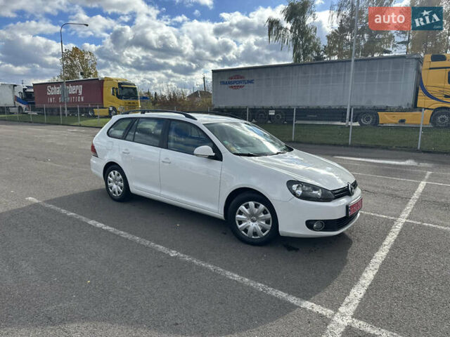 Белый Фольксваген Гольф, объемом двигателя 1.39 л и пробегом 188 тыс. км за 5850 $, фото 1 на Automoto.ua