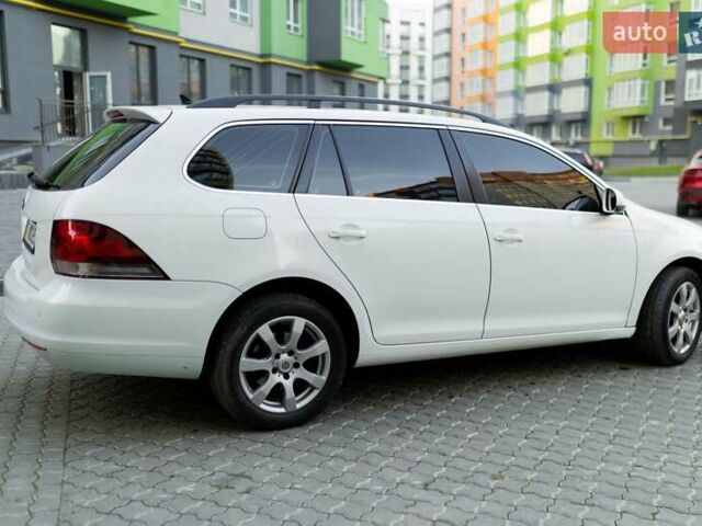 Белый Фольксваген Гольф, объемом двигателя 1.6 л и пробегом 268 тыс. км за 6300 $, фото 9 на Automoto.ua