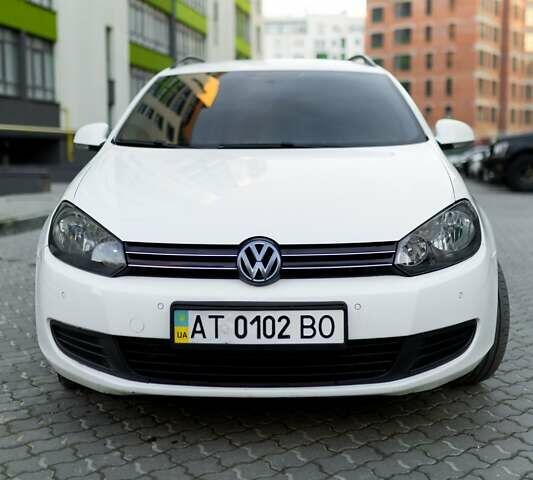 Белый Фольксваген Гольф, объемом двигателя 1.6 л и пробегом 268 тыс. км за 6300 $, фото 12 на Automoto.ua