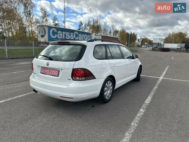 Белый Фольксваген Гольф, объемом двигателя 1.39 л и пробегом 188 тыс. км за 5850 $, фото 3 на Automoto.ua