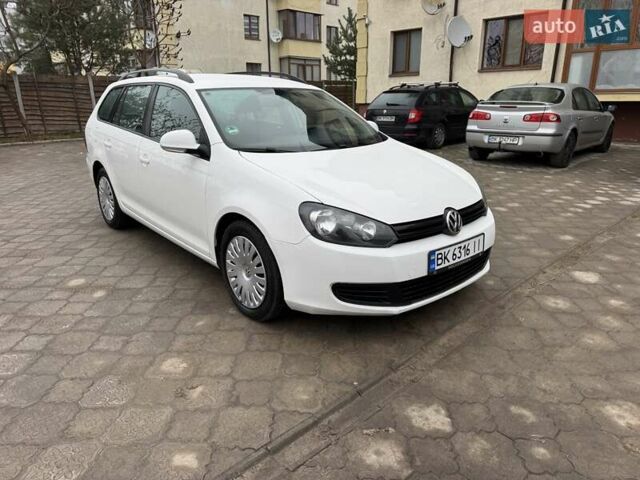 Білий Фольксваген Гольф, об'ємом двигуна 1.6 л та пробігом 348 тис. км за 7900 $, фото 9 на Automoto.ua