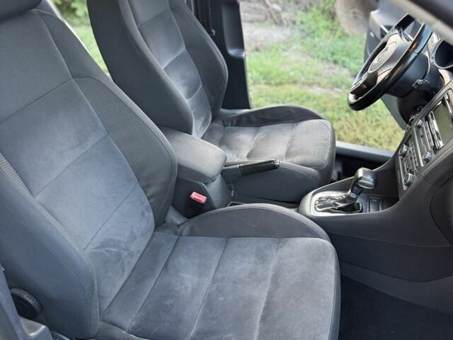 Белый Фольксваген Гольф, объемом двигателя 1.6 л и пробегом 252 тыс. км за 8000 $, фото 20 на Automoto.ua